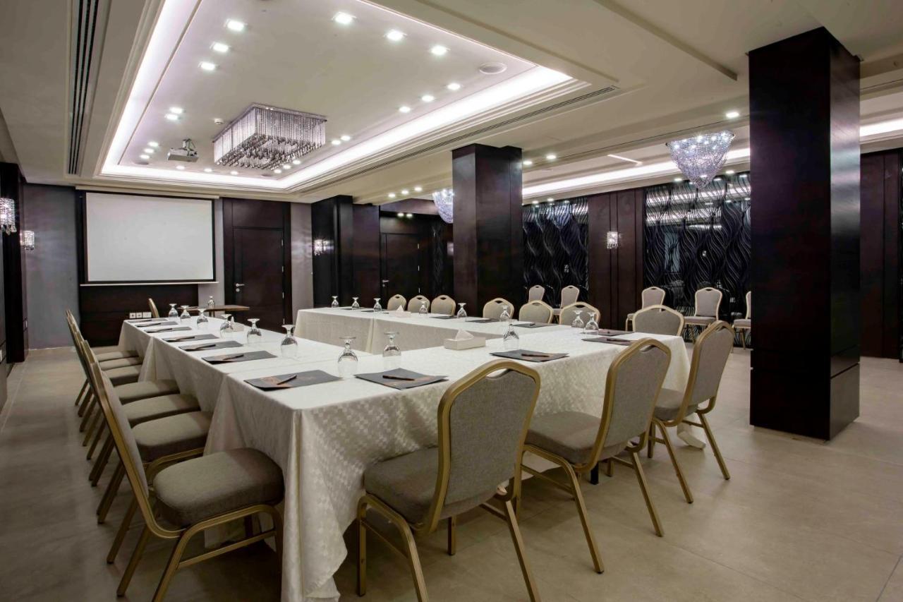 Retaj Hotel Amman Luaran gambar