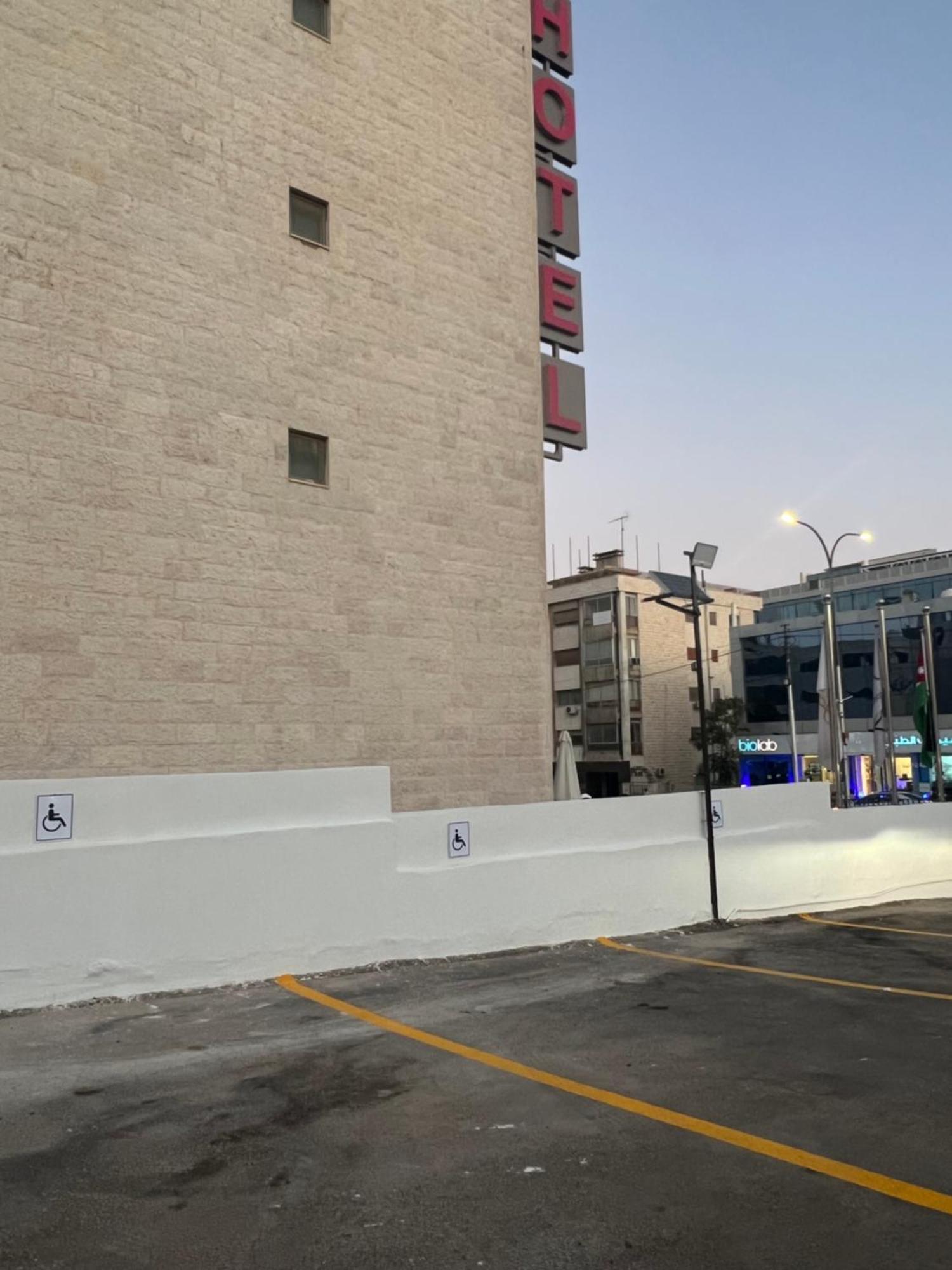 Retaj Hotel Amman Luaran gambar