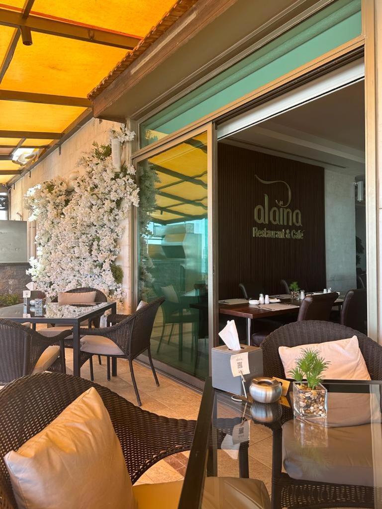 Retaj Hotel Amman Luaran gambar