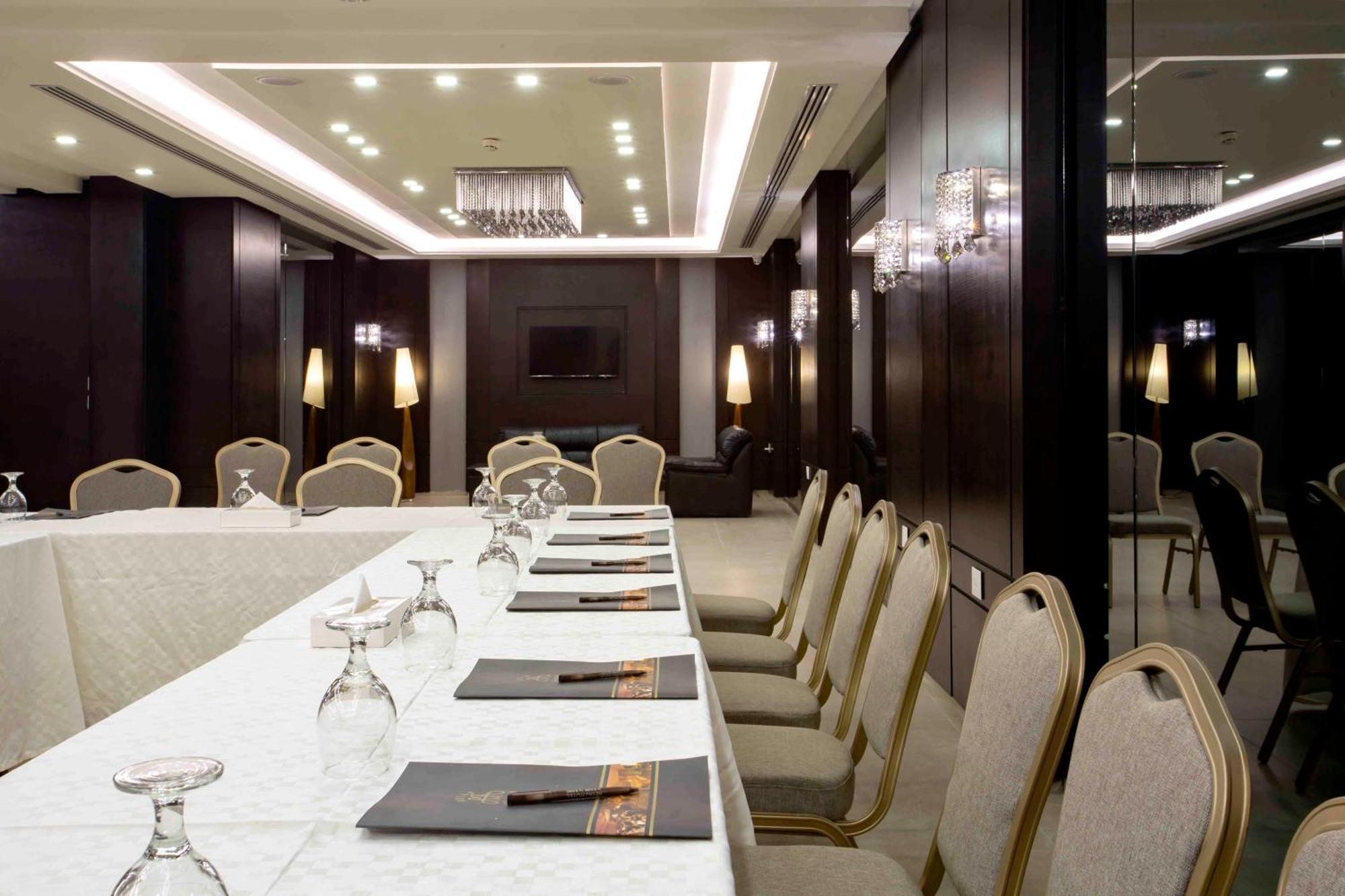 Retaj Hotel Amman Luaran gambar